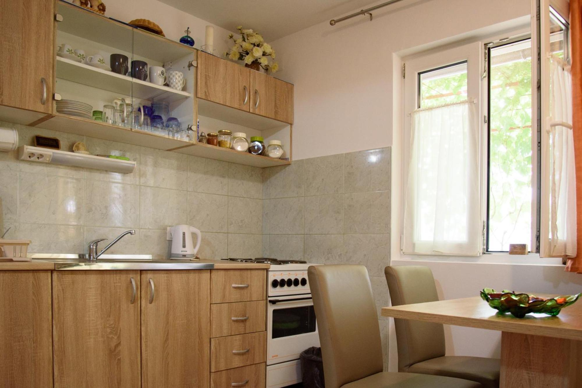 Vrlika Apartments Cvitini Dvori Garjak מראה חיצוני תמונה