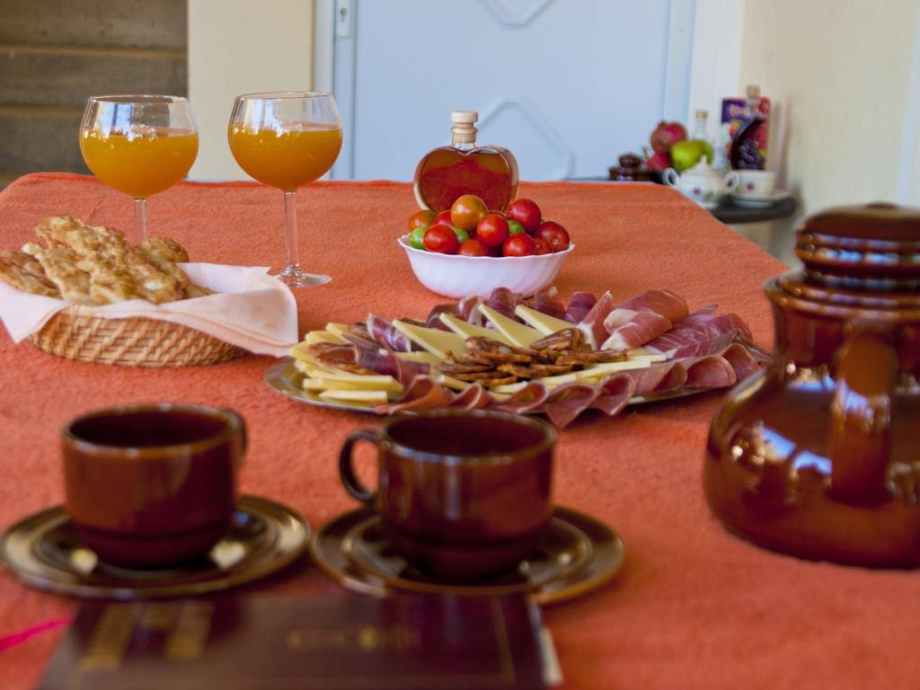 Vrlika Apartments Cvitini Dvori Garjak מראה חיצוני תמונה