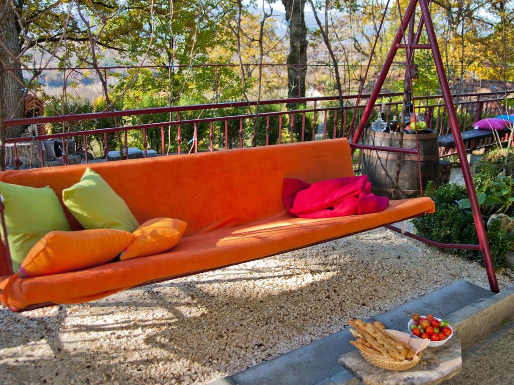 Vrlika Apartments Cvitini Dvori Garjak מראה חיצוני תמונה
